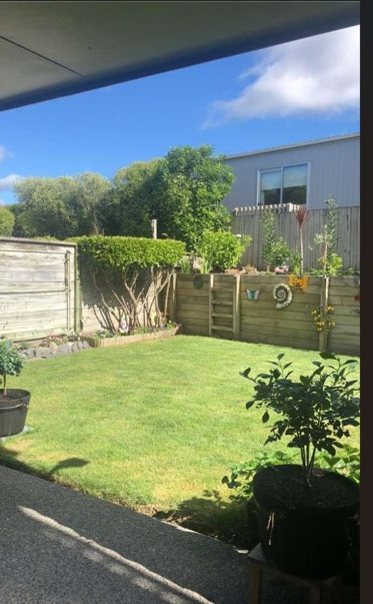 24 The Circle 1114_2