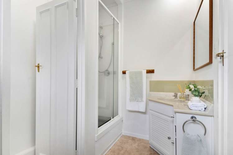 9/20a Charlton Avenue Mount Eden_10