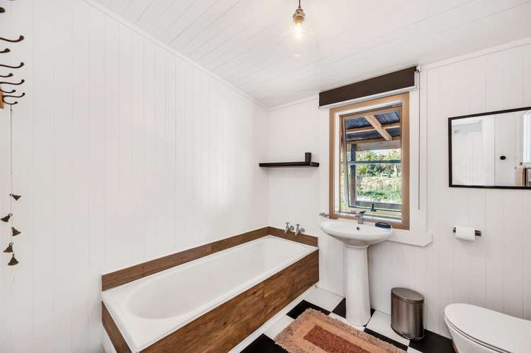 746 Wimbledon Rd Porangahau_18