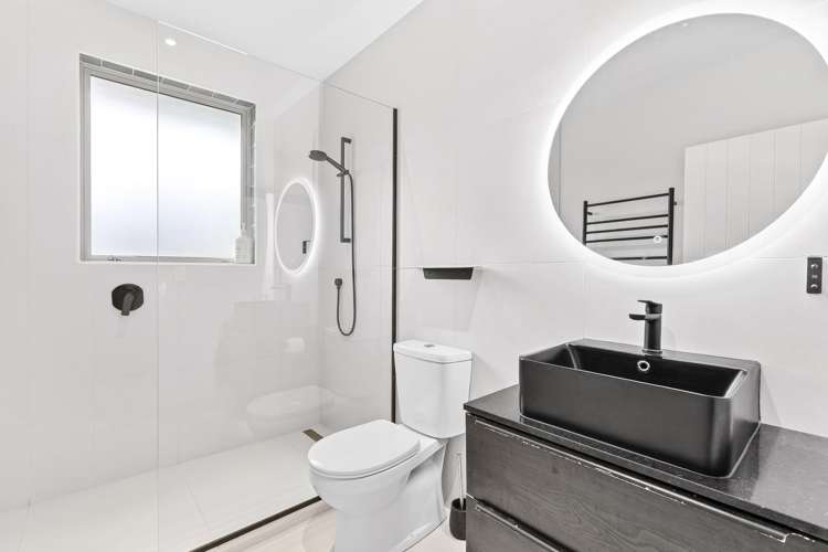 32 Quinnat Street Albert Town_15