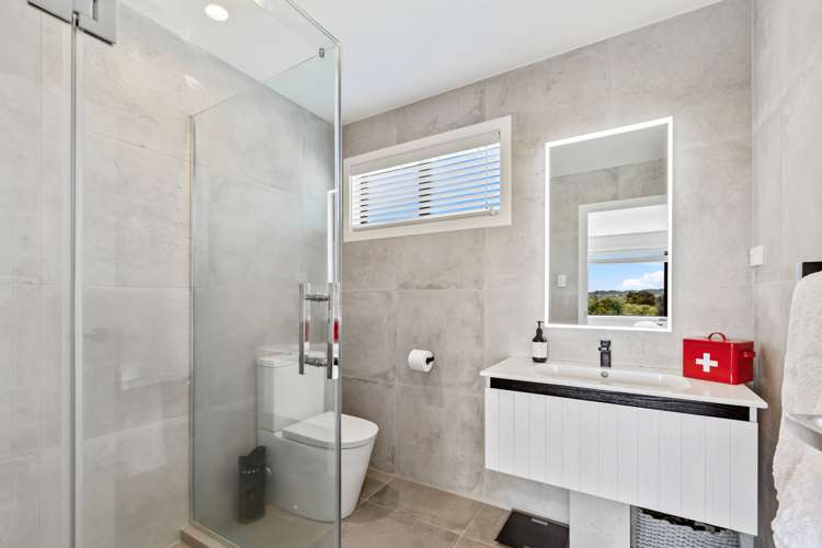 7 Nerehana Place Red Beach_12