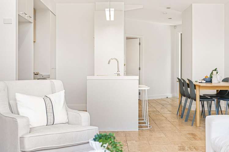 6 Little Compton Mews Snells Beach_8