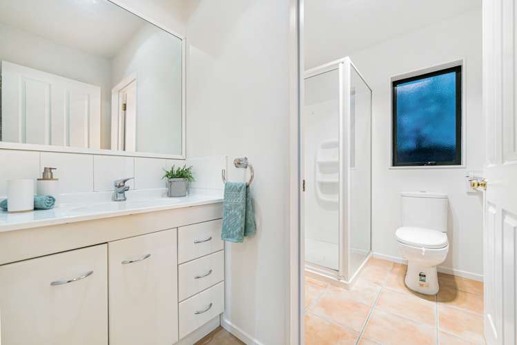 45 Chamari Close Titirangi_14