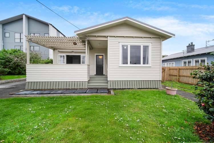 59 Brandon Road Glen Eden_15