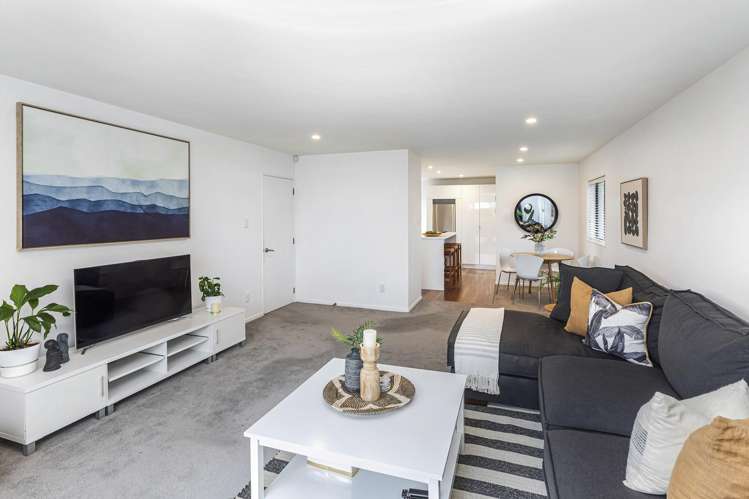 2/73 Winchester Street Merivale_8