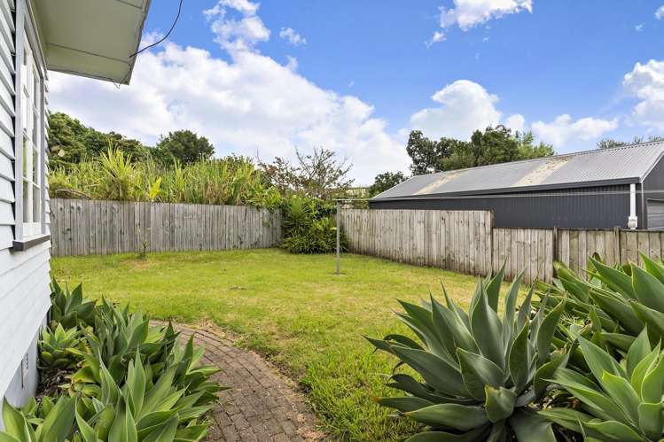 30 Bell Road Beachlands_14