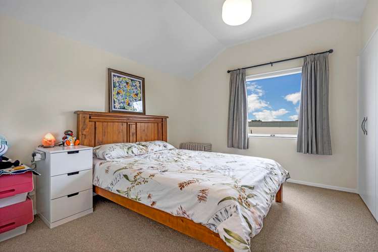 22 Kirikiri Lane East Tamaki_9