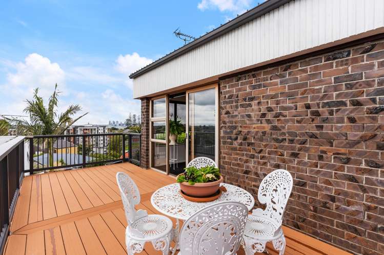 2/22 Martin Crescent Northcote Central_5