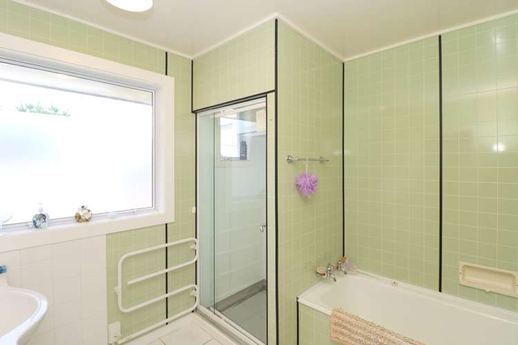 215 Findlay Road Ascot_23