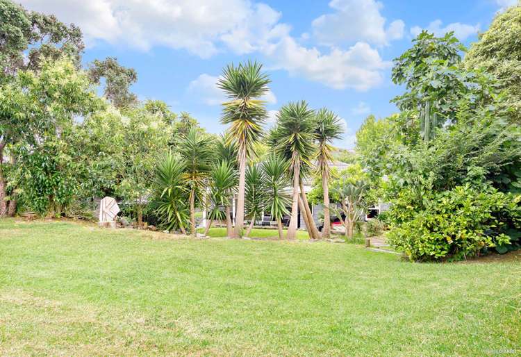 38 Sylvan Crescent Te Atatu South_17