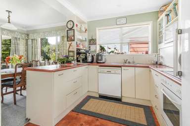 950A River Road_2