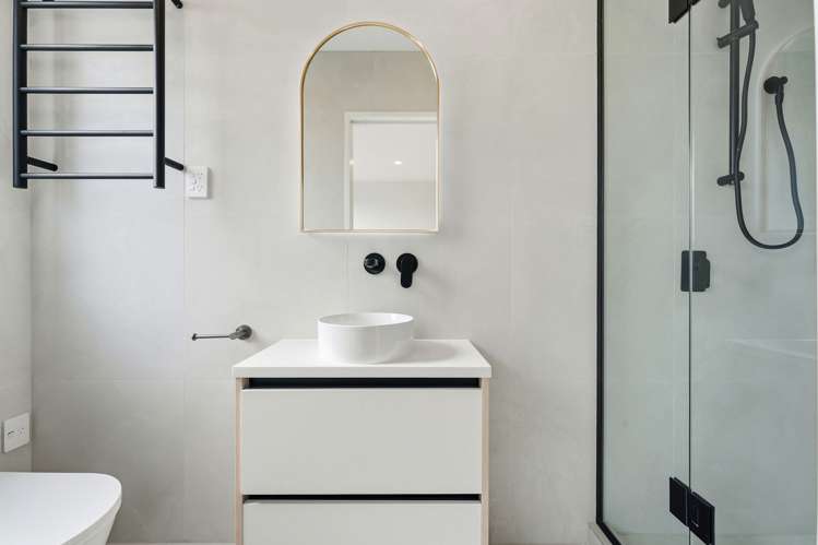 1-4/6 Allington Road Massey_12