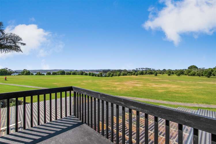 18 Hoylake Place Wattle Downs_17