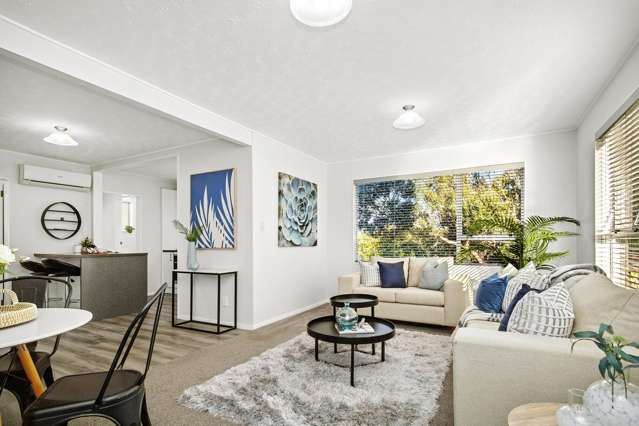 2/200 Dowse Drive Maungaraki_3