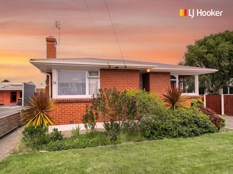 73 Macandrew Road South Dunedin_20