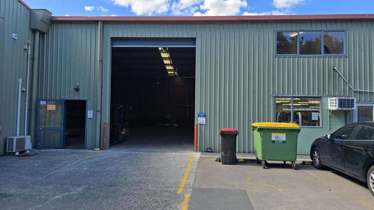 Tenancy 7/130 Maleme Street Greerton_6