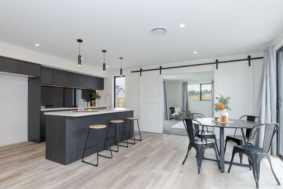 23 Arrowsmith Drive_2