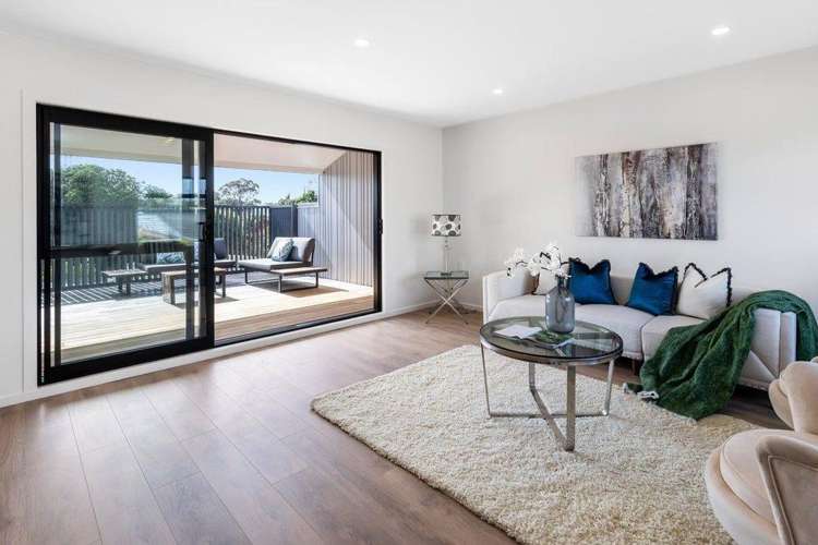 70 Portage Road New Lynn_2