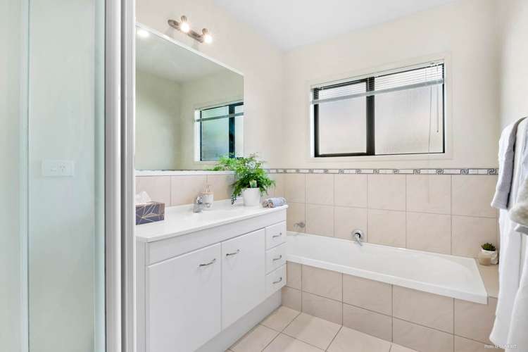 52 Roberta Crescent Orewa_14