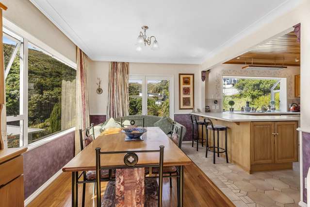 64 Collins Avenue Tawa_4