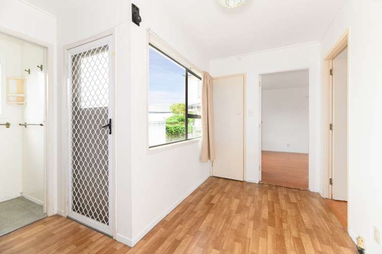 70 Melrose Road Mt Roskill_14