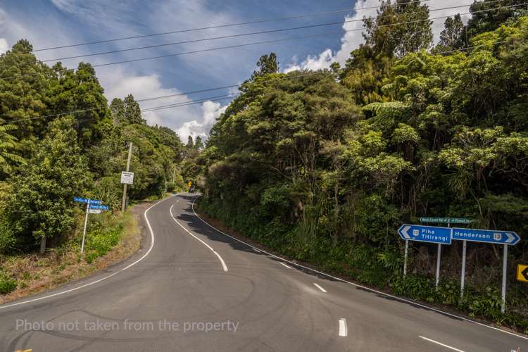 882 West Coast Road Waiatarua_22