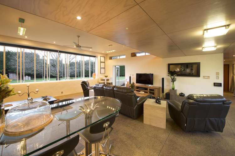 115 Turitea Road Fitzherbert_5