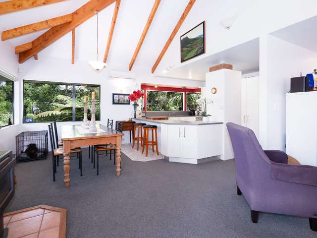 84 School Road Paihia_4