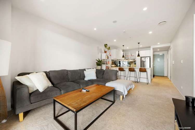 03/27g Enfield Street Mount Eden_5