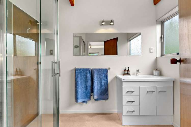 44 Maxwelton Drive Mairangi Bay_18