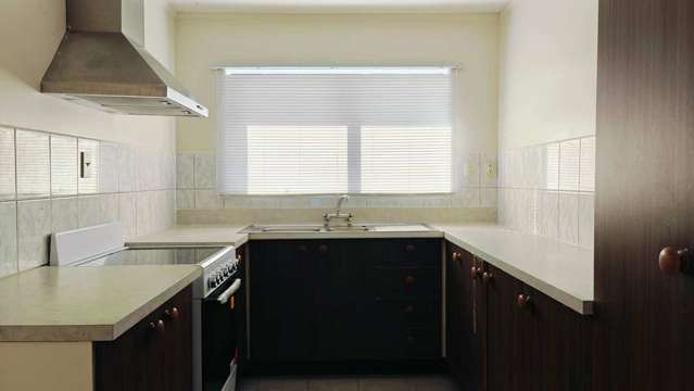 2/320 Pakuranga Road Pakuranga Heights_2