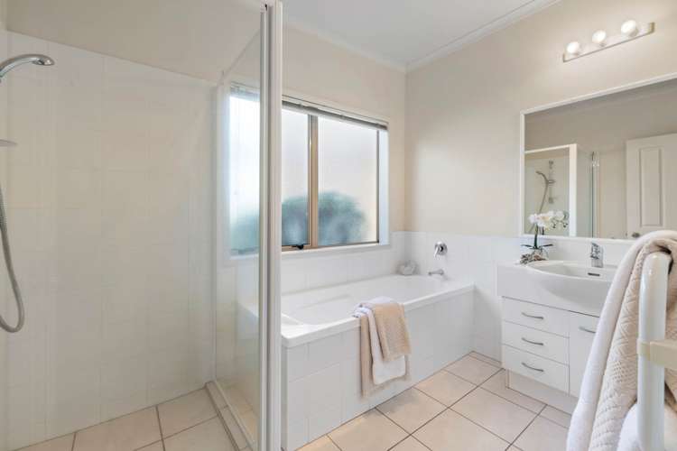 10 Glencalder Place Wattle Downs_11