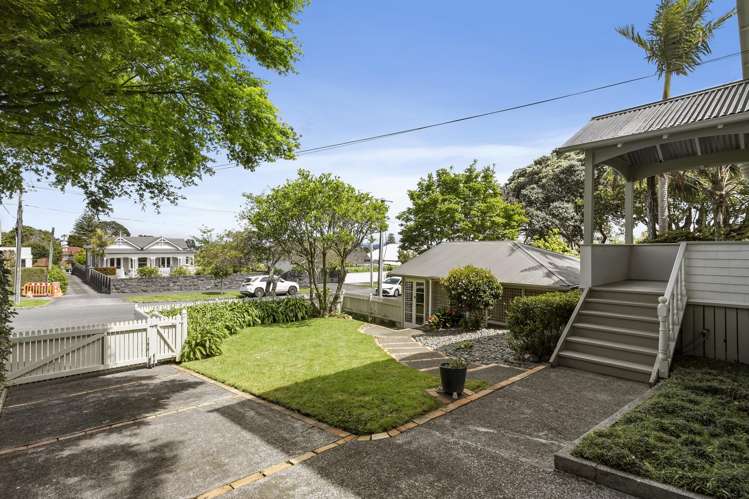 25 Kingsview Road Mount Eden_24