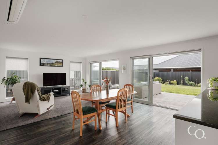 36 Arbuckle Road Frimley_7