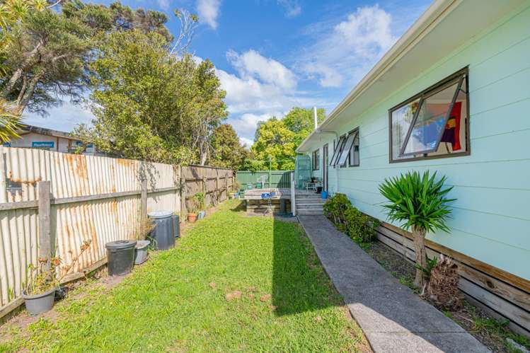 13 Te Moau Avenue Parakai_17