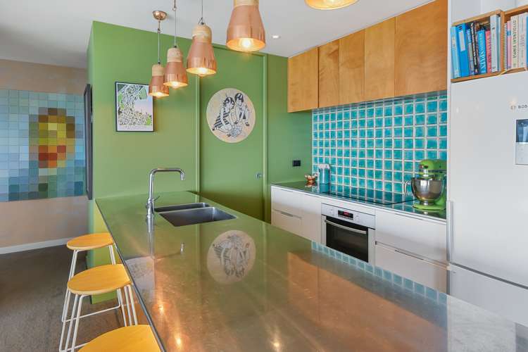 1833 East Coast Road Whakatiwai_14