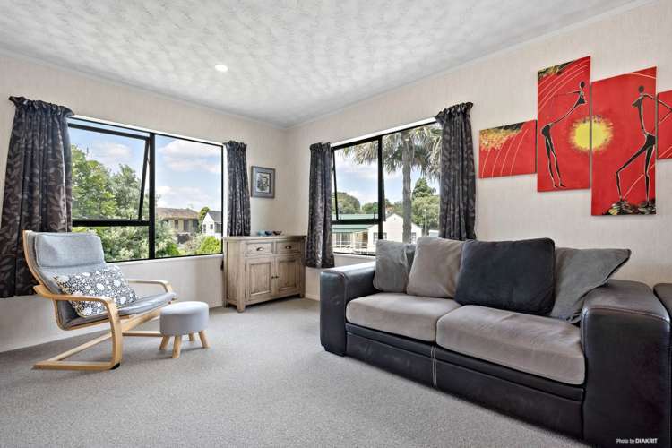 15 Hoylake Place Wattle Downs_8