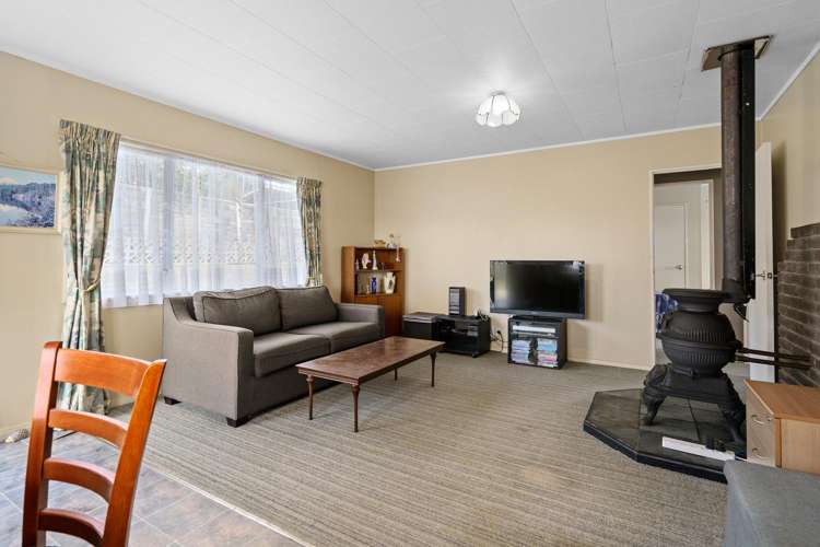 5 Robyn Hyde Place_4
