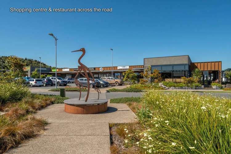 177 Lakes Boulevard Pyes Pa_26