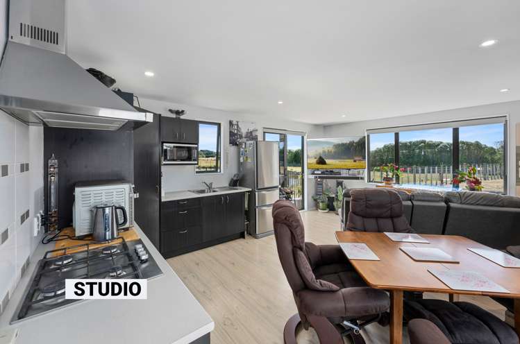 27 Raukawa Road Peka Peka_23