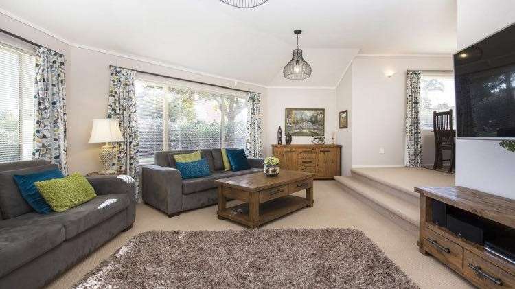 2 Jan Higgins Place Golflands_15