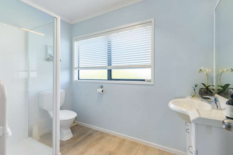 18 Omana Heights Drive Maraetai_20