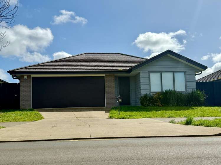 301 Victoria Street West_0