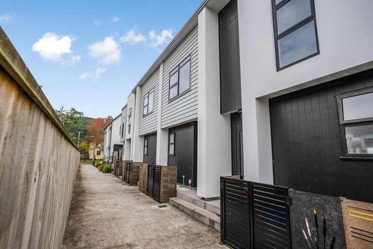 7/25 Bush Street Naenae_16