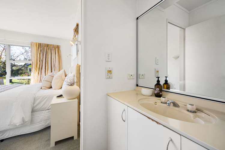 1 The Avenue Harrowfield_10