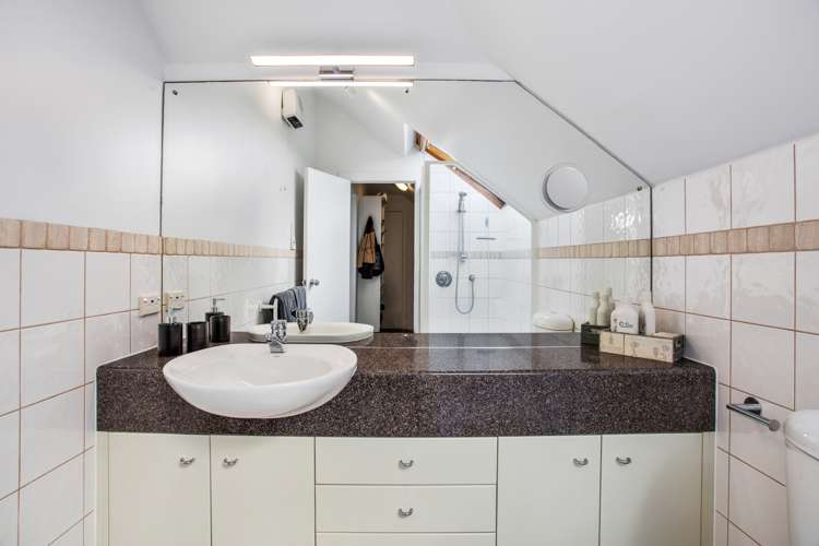 1/2 The Esplanade Castor Bay_15