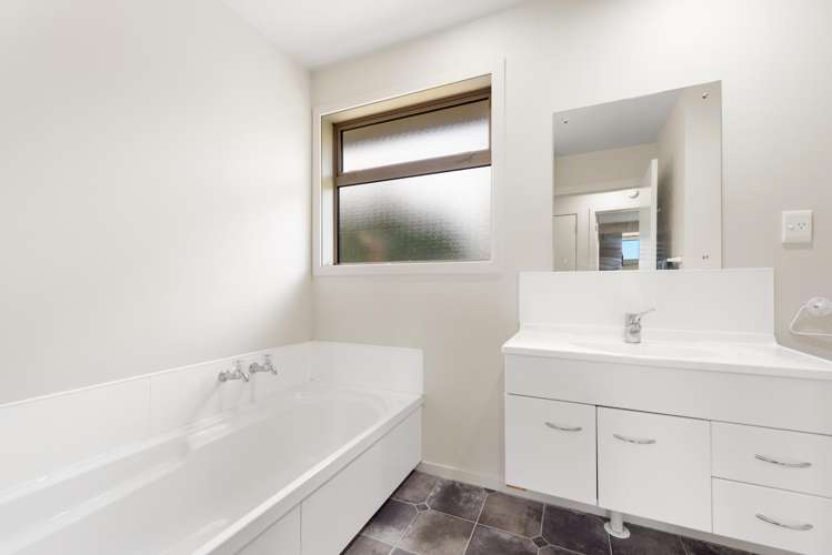 13a Oxford Street Gore Surrounds_10