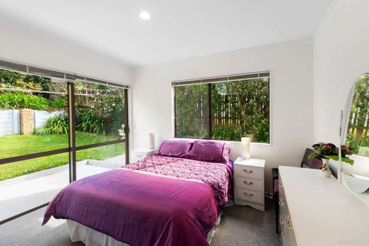 2/685 East Coast Road Browns Bay_12