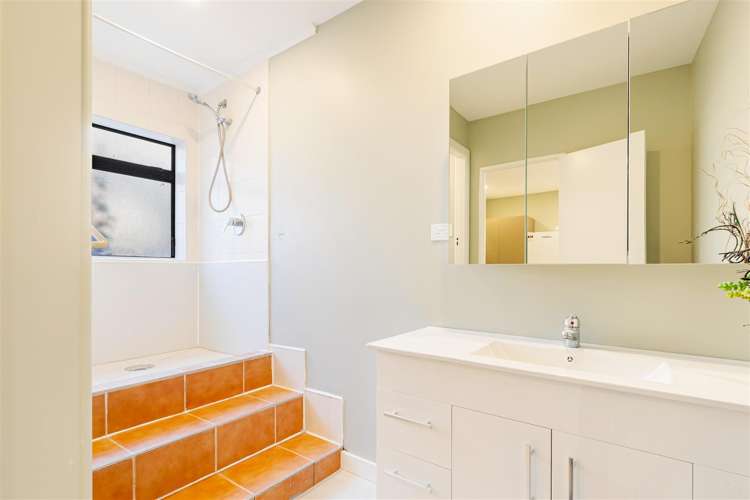 7 Waterfront Road Mangere Bridge_25