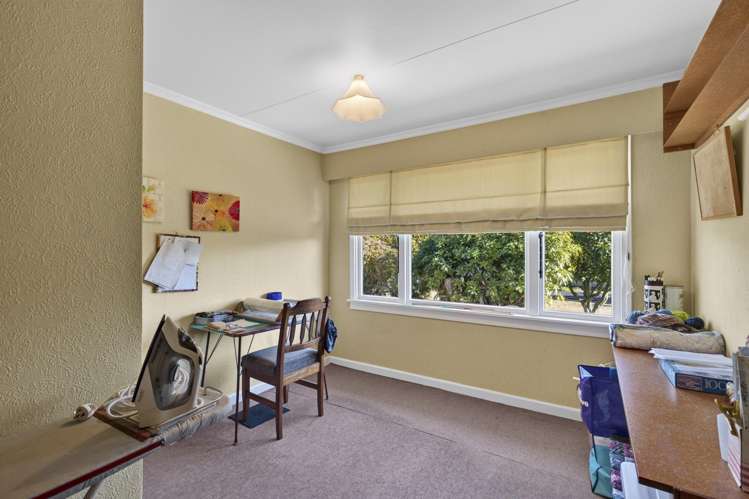 85 Queen Street Waitara_15